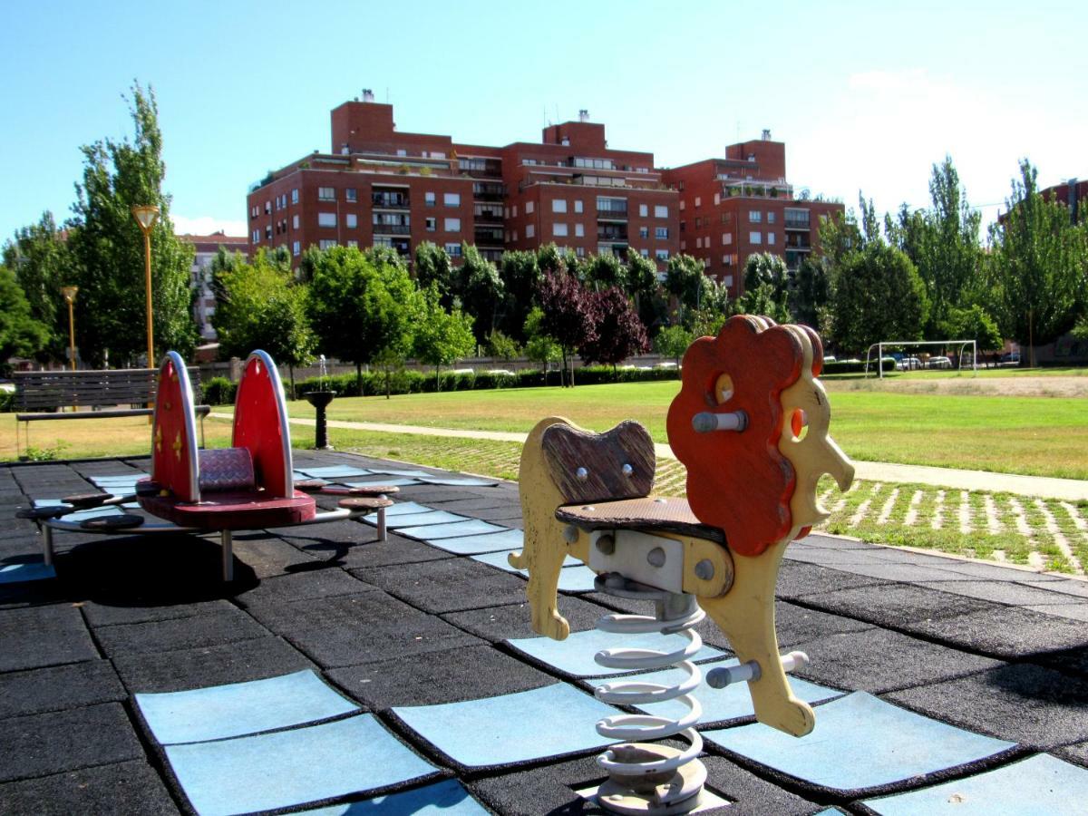 Апартаменти Www Parques De La Catedral Travel Com Parking Privado Gratis Леон Екстер'єр фото